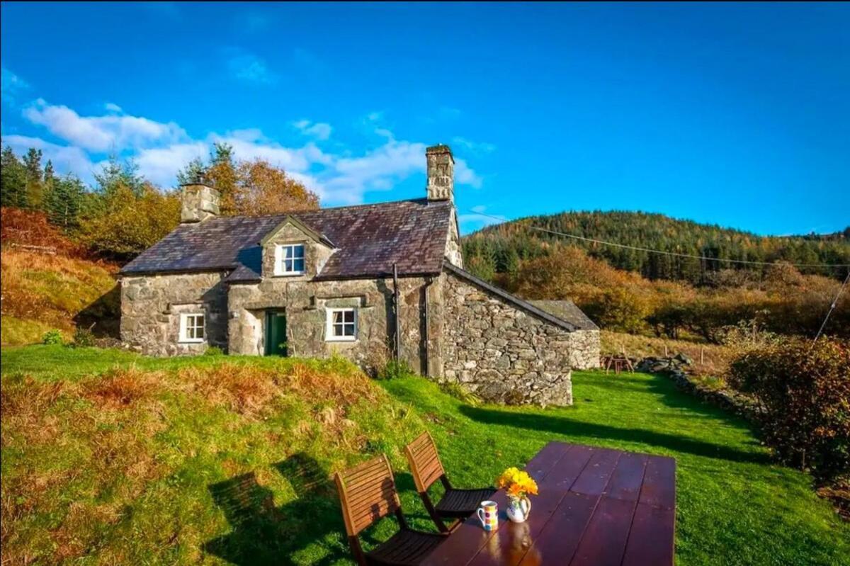 Tyn Y Simdde - Secluded Mountain Stay - Stunning Views Of Eryri Dolgellau Exterior photo